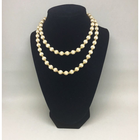 Vintage 1950s Japan Ivory Silk Thread Wrapped Beads With Gold Tone Spacers
