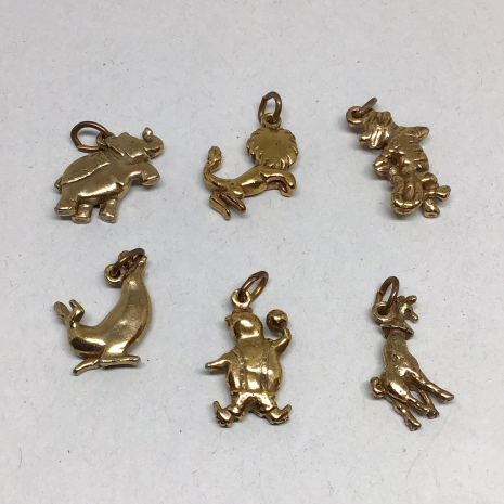 Vintage 1960s Advertising Meadow Gold Fruit Juice Drink Brass Circus Animal Cha
