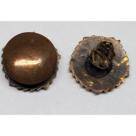 Vintage WW1 United States Army Honorable Discharge lapel Pins