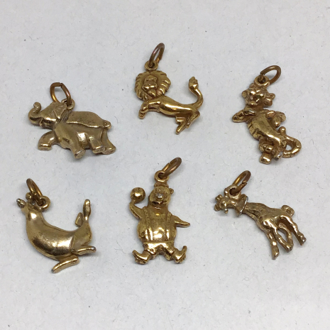 Vintage 1960s Advertising Meadow Gold Fruit Juice Drink Brass Circus Animal Cha