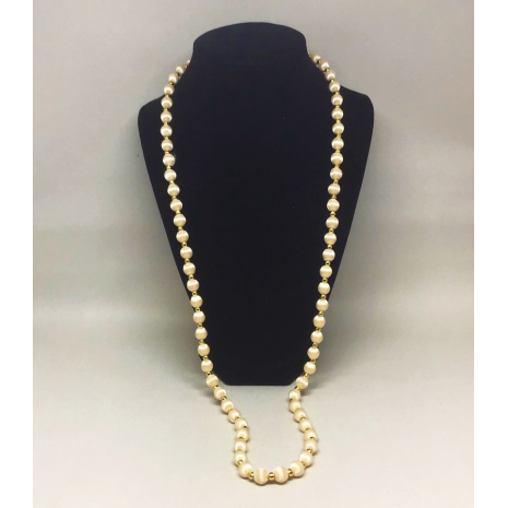 Vintage 1950s Japan Ivory Silk Thread Wrapped Beads With Gold Tone Spacers