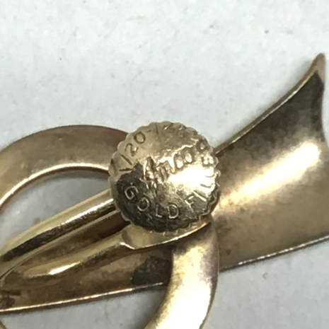 Vintage 1950s Amco 1/20 12K Gold Filled Abstract Screw-Back Earrings