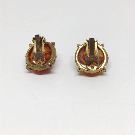 Vintage Root Beer Amber Brown Faceted Lucite Clip On Earrings  