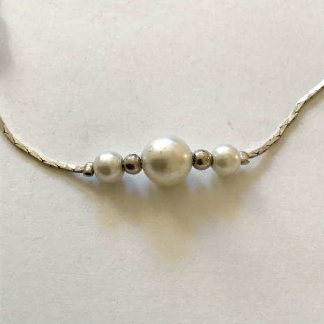 Vintage Faux Pearl Silver Flat Cobra Chain Bracelet Vintage Faux Pearl Silver Flat Cobra Chain Bracelet