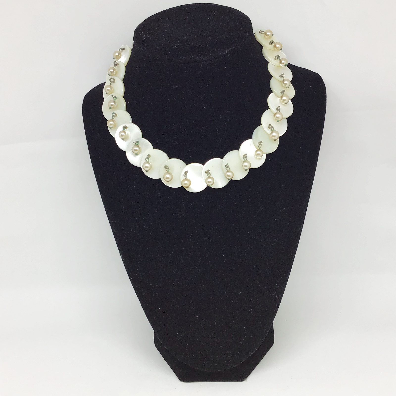 ♦︎ Vintage 15 Mother of Pearl Layered Disc Necklace with Dangling Faux  Pearls on Adjustable Pearl Chain Choker Necklace