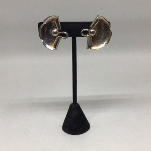 Vintage Silver-Tone Liliypad Clip-On Earrings 