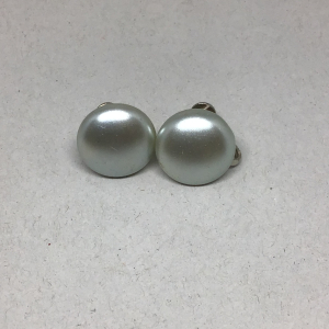 Vintage Grey Simulated Pearl Dome Earring
