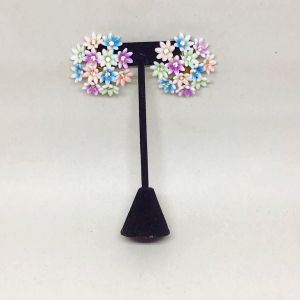Vintage 1950s/1960s White Multi-Color Plastic Daisy Flower Clip-On Earrings